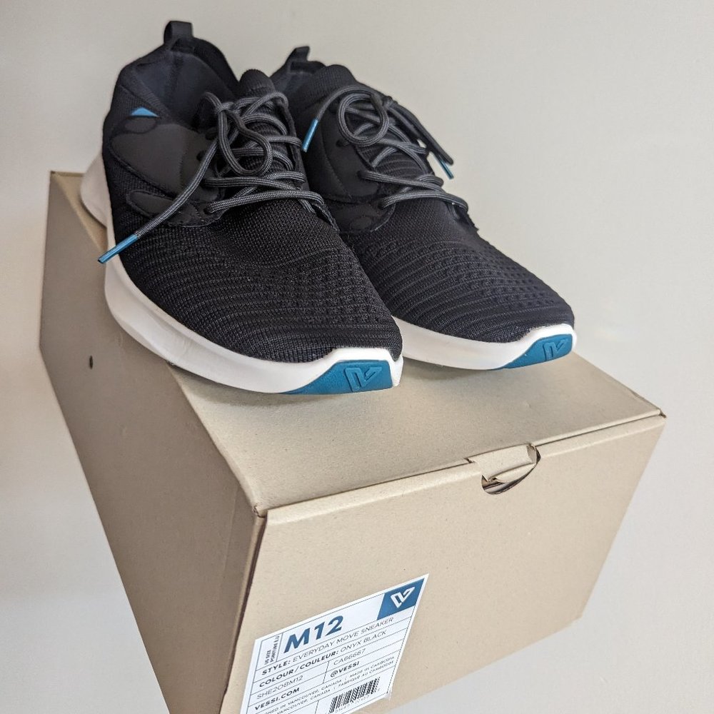 Vessi Waterproof Men's Everyday Move shoe sz 12